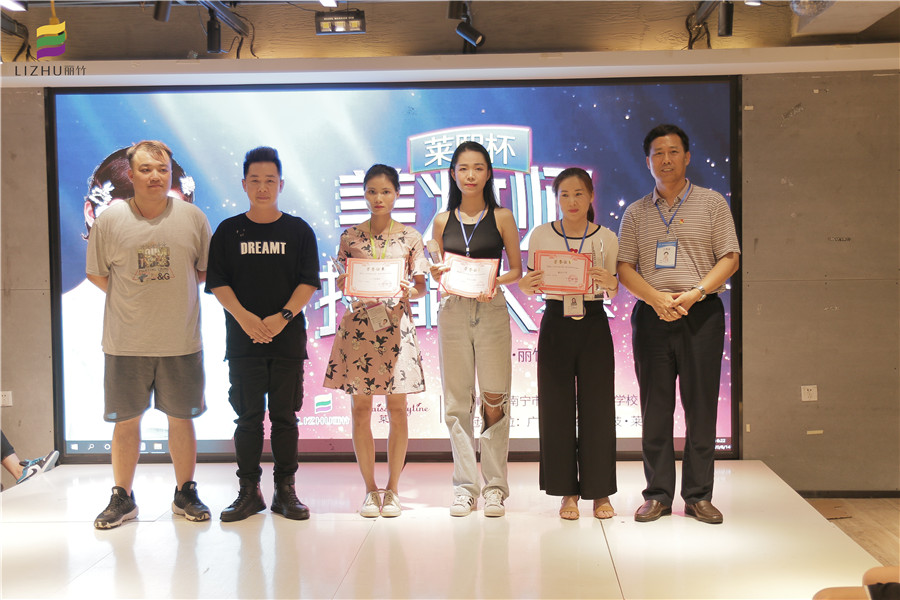 1597889630970941.jpg 網(wǎng)絡(luò)票選.jpg